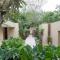 Classy 4BR Villa with Pool at Mesa de Yeguas - 阿纳波伊马