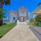 Infinity Villa with Pool, BBQ and Ping-Pong Table, 2km from the beach