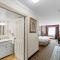 Executive Inn - Fort Lee