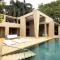 Sparkling 3BR Villa with Pool at Mesa de Yeguas - 阿纳波伊马