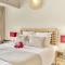 LES GALETS ROUGES LODGES & SPA