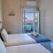 Akrotiri Panorama- luxury rental apartments with sea view