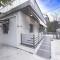 Modern fully-equipped house, 5 min walk from metro - Atény