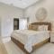 Live Like a Local Charming Pool Home in Berkshire Lakes - Naples