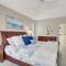 Sunny Retreat with Private Pool in North Naples - Naples