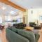 Holgate, 4 Bedroom, 3,5 Bath, Near Beach With An Indoor Pool, Spectacular, - Holgate