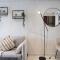 Lake View Studio near Marina with Pool, Sauna and Gym - Dubaj