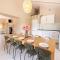 Charming Holiday Home with Private Pool - Hautefort