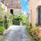 Charming Holiday Home with Private Pool - Hautefort