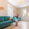 Charming Holiday Home with Private Pool - Hautefort