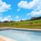 Charming Holiday Home with Private Pool - Hautefort