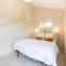 Charming Holiday Home with Private Pool - Hautefort