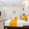 Maati Spaces - Rooms with Kitchen