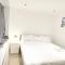 3-Bed Apt-15 Mins to Heathrow-Pet-Friendly-Parking - Northolt