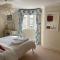 Top Floor En-suite Double Bedrooms With Great View Of Windsor Castle & Free Parking - Windsor