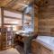 Appartement raffiné avec cheminée, balnéo et Wi-Fi à Val-d’Isère - FR-1-694-44