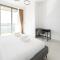 Beachfront, Perfect sea view, Private beach access, 2-BDR - Dubaj