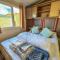 Homely 8 Berth Caravan Near To The Beach At Naze Marine Holiday Park, Ref 17140P - 内兹岬附近沃尔顿