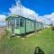 Homely 8 Berth Caravan Near To The Beach At Naze Marine Holiday Park, Ref 17140P - 内兹岬附近沃尔顿