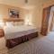 Studio 153 at Perfect Location w Pool & Hot Tub - كريستيد بات