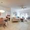 Mid-Century Modern Phoenix Condo, Walk to High St!