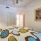 Mid-Century Modern Phoenix Condo, Walk to High St!