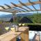 Paradwys with Shepherds Hut, Sauna and Hot tub