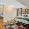 NEW - Mainline Train, Colleges, Hospital - Bryn Mawr