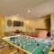 Half-Mi to Big Boulder Lake Townhome with Deck!