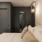 5BD 2 Level Beachfront Luxury Apt by the Olon