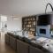 5bd 2 Level Beachfront Luxury Apt By The Olon - Афины
