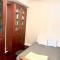 Spacious 6 beds 3 baths home in Central WiFi parking AC - 埃德蒙顿