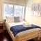 Spacious 6 beds 3 baths home in Central WiFi parking AC - 埃德蒙顿
