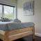 Spacious 6 beds 3 baths home in Central WiFi parking AC - 埃德蒙顿