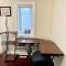 Spacious 6 beds 3 baths home in Central WiFi parking AC - 埃德蒙顿