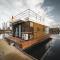 Beautiful houseboat in Hoxter