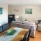 Cozy Flat in Brockenhurst with Parking - 利明顿