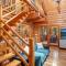 Lakefront Log Cabin with Hot Tub, Huge Game Room and Direct Access to Cle Elum Lake - 罗纳德