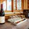 Lakefront Log Cabin with Hot Tub, Huge Game Room and Direct Access to Cle Elum Lake - 罗纳德