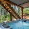 Lakefront Log Cabin with Hot Tub, Huge Game Room and Direct Access to Cle Elum Lake - 罗纳德