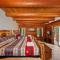 Timber Lodge HUGE Log Cabin with Hot Tub - بيغ بير لاكي