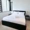 A Chic 2BR Apt Across from Southern Cross Station