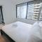 A Chic 2BR Apt Across from Southern Cross Station