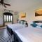 Sila Vana Villa - Private 7BRs Pool Villa My Khe Beach Da Nang
