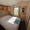 Beside the Seaside, Pakefield Holiday Park, Arbor Lane, Pakefield, Lowestoft NR33 7BE
