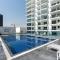 Modern High-Rise Studio in the Heart of Business Bay - Dubaj