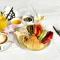 TE BUJTINA HOTEL- Cozy Stay with Traditional Breakfast Near Beach