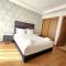 The 53 Gauthier by IB Signature - Stylish two-Bedroom flat - Wifi, Self Check-in, Day and Night Security, close to all facilities - Casablanca