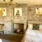 Cheviot House Gallery And Guest Rooms - 伍勒