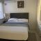 Kingston Serenity Suite - 2BR Gated Escape with Pool - كينغستون